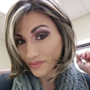 Meet your Posher, Crystal